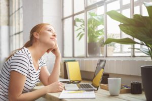 Plusieurs astuces permettent d'aménager un bureau agréable en télétravail 